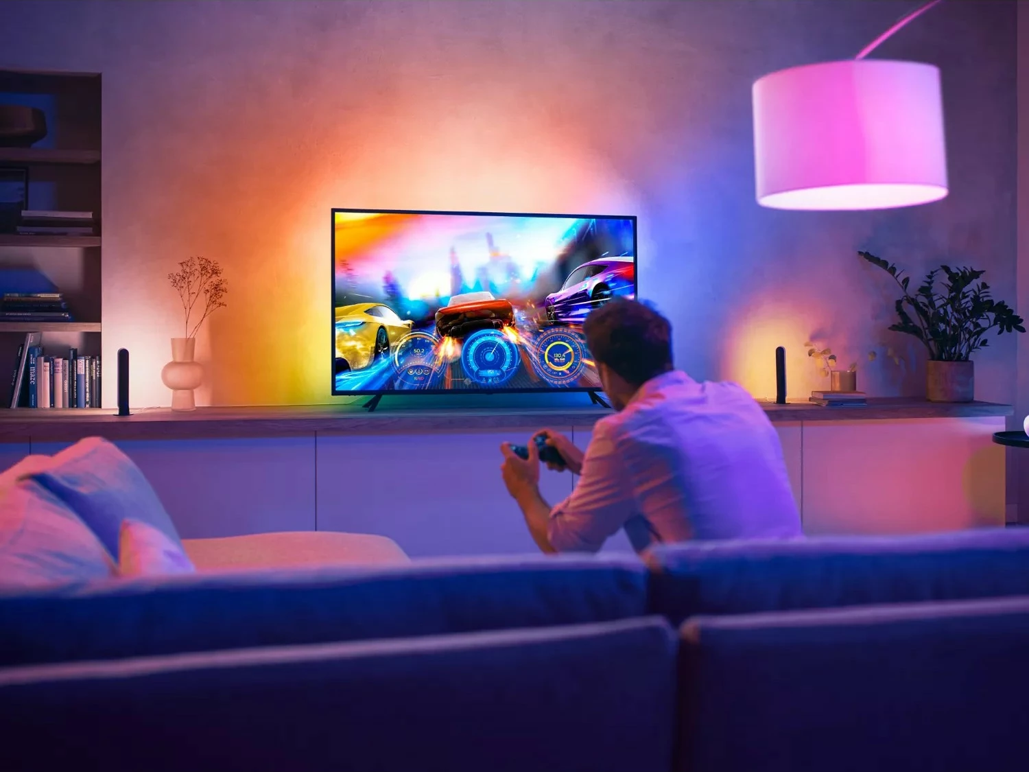Gradientna LED luč za zabavo Philips Hue Play Lightstrip 55 inch, Bluetooth/Zigbee, črne barve