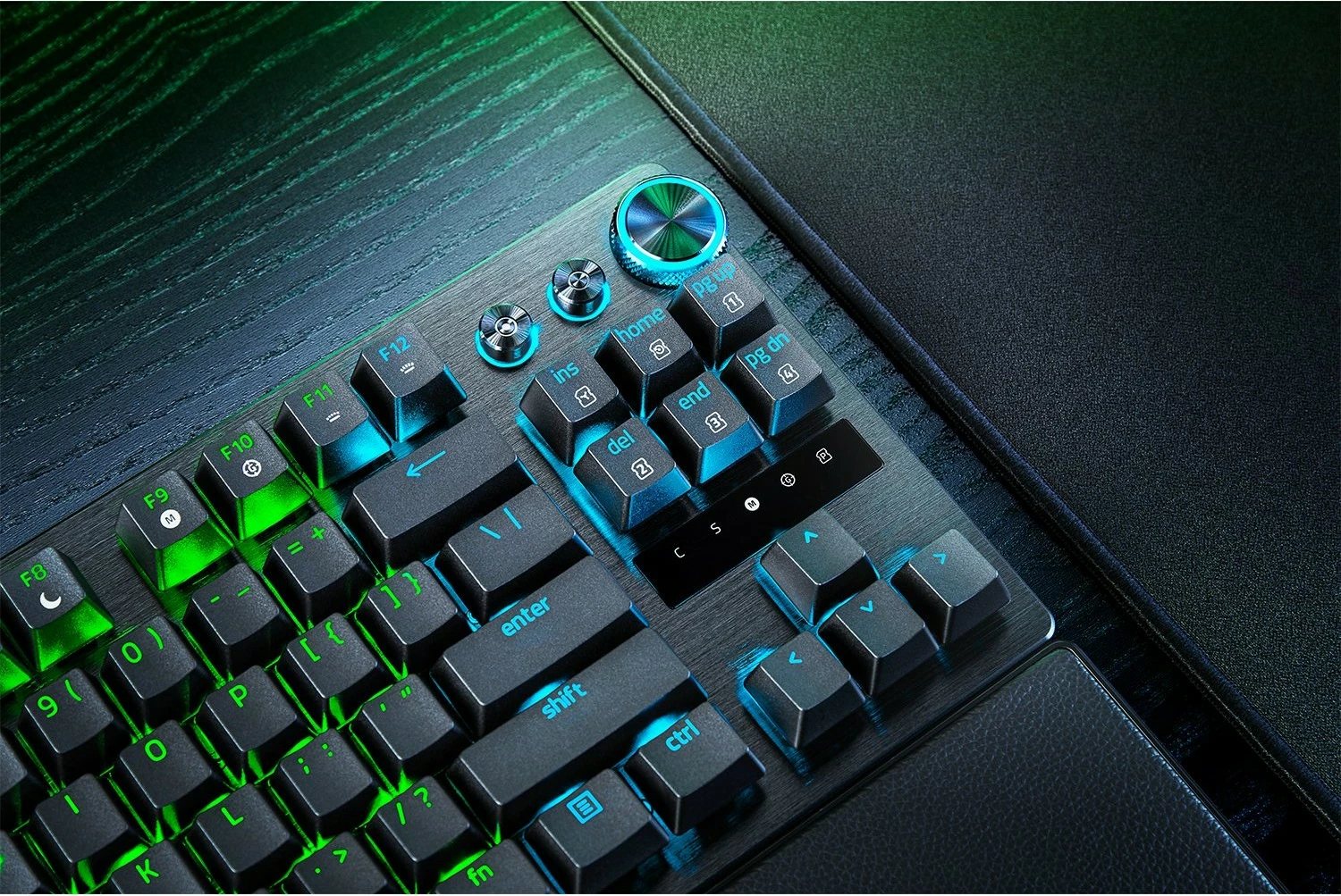 Mehanska tipkovnica Tenkeyless, 8KHz, nemška postavitev, RGB — Razer Huntsman V3 Pro