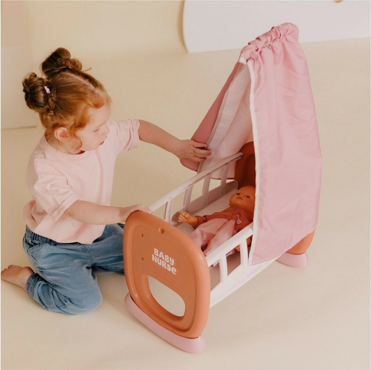 Igralna posteljica Smoby Baby Nurse 7600220391, iz reciklirane plastike, rjava/roza/bela