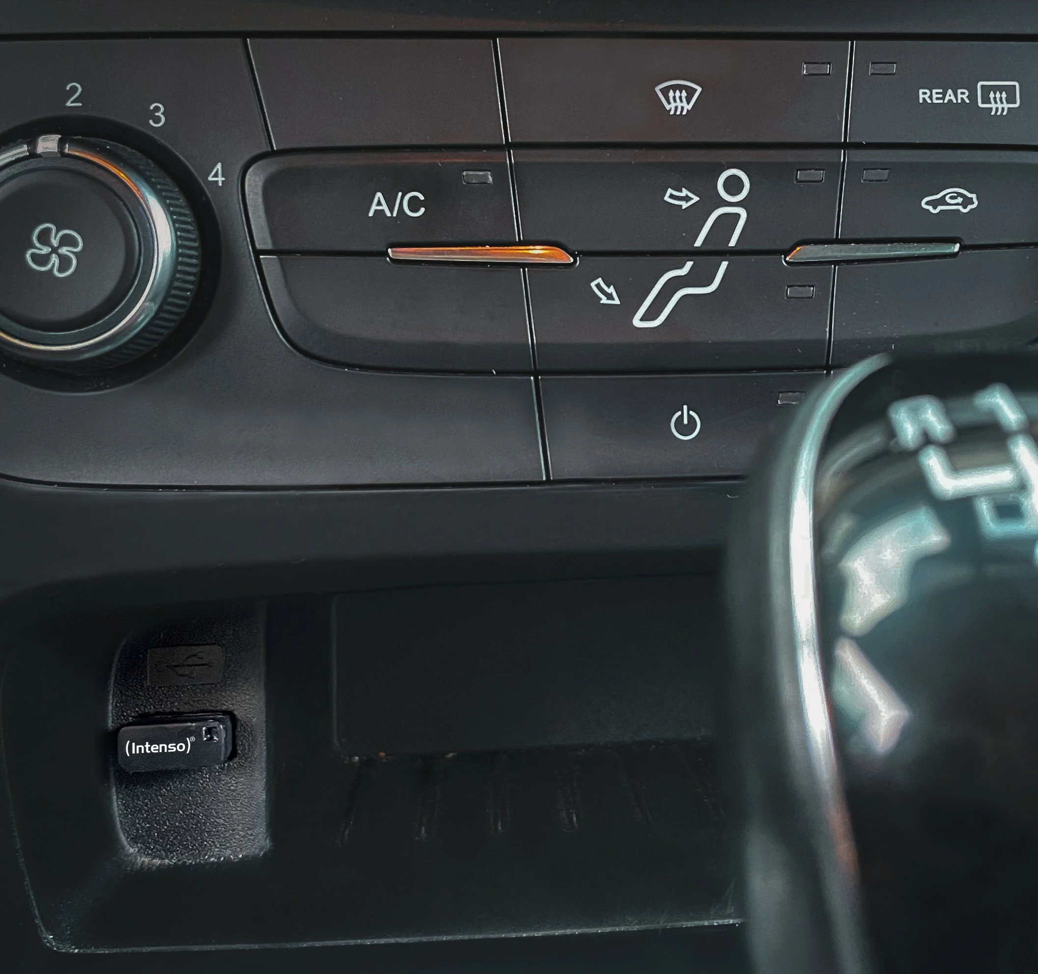 USB ključek Intenso Micro Line, 16 GB, USB Type-A, 2.0, črn