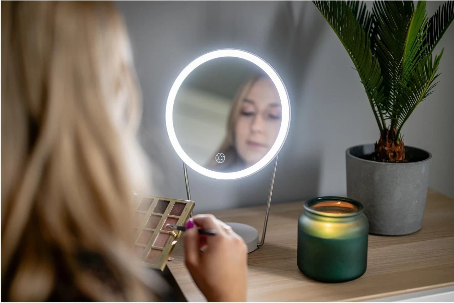 Ogledalo Humanas HS-ML01, belo