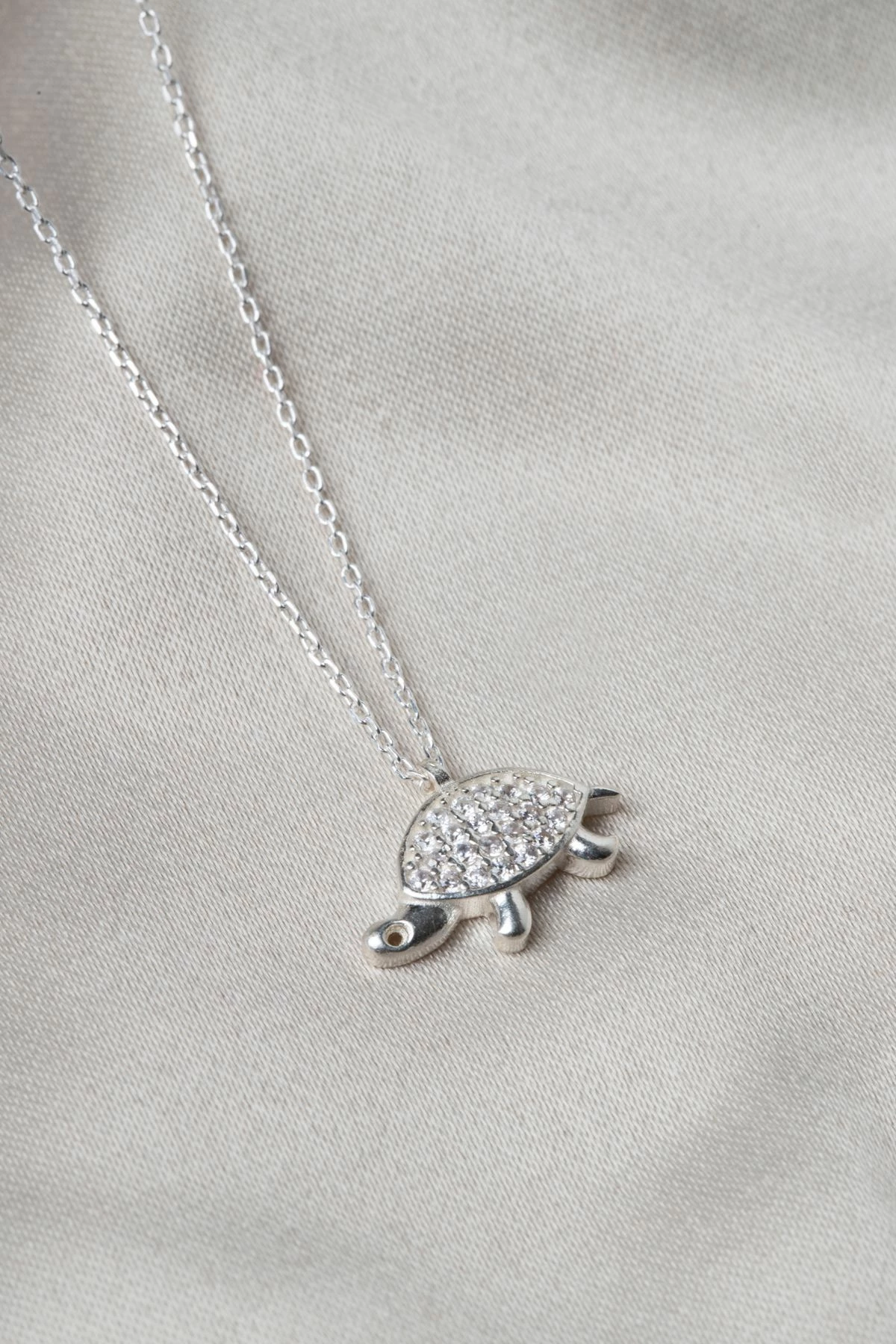 Ogrlica iz 925 srebra z zirkonom, Elika Silver ELKSLVR7804G