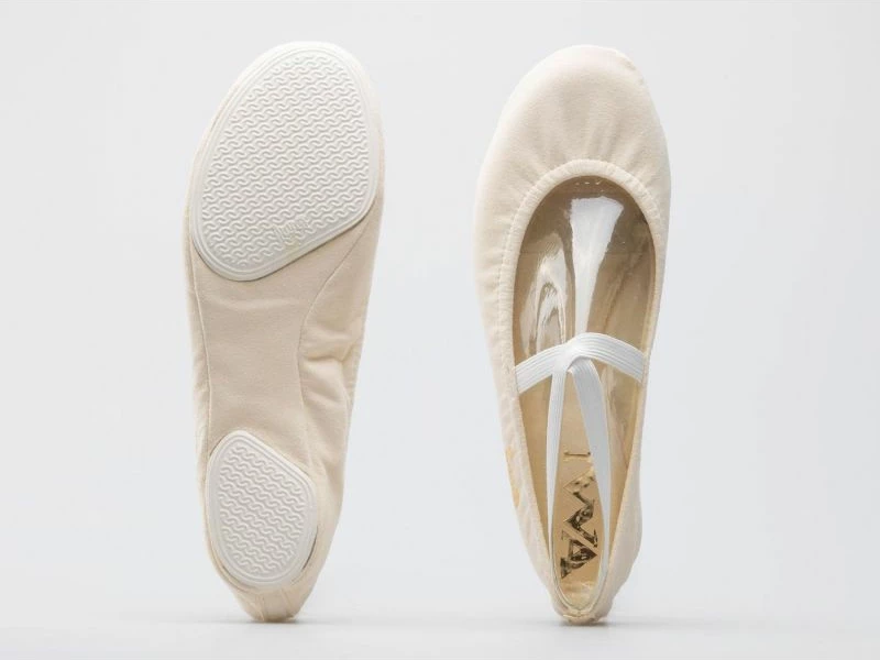 Baletne telovadne čevlje IWA 302, krem