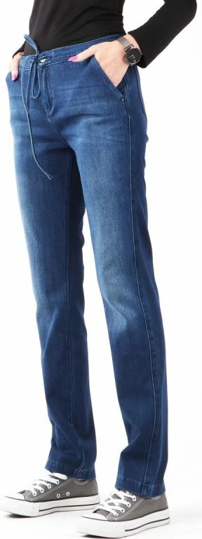 Široke in udobne ženske jeans hlače Wrangler, temno modre