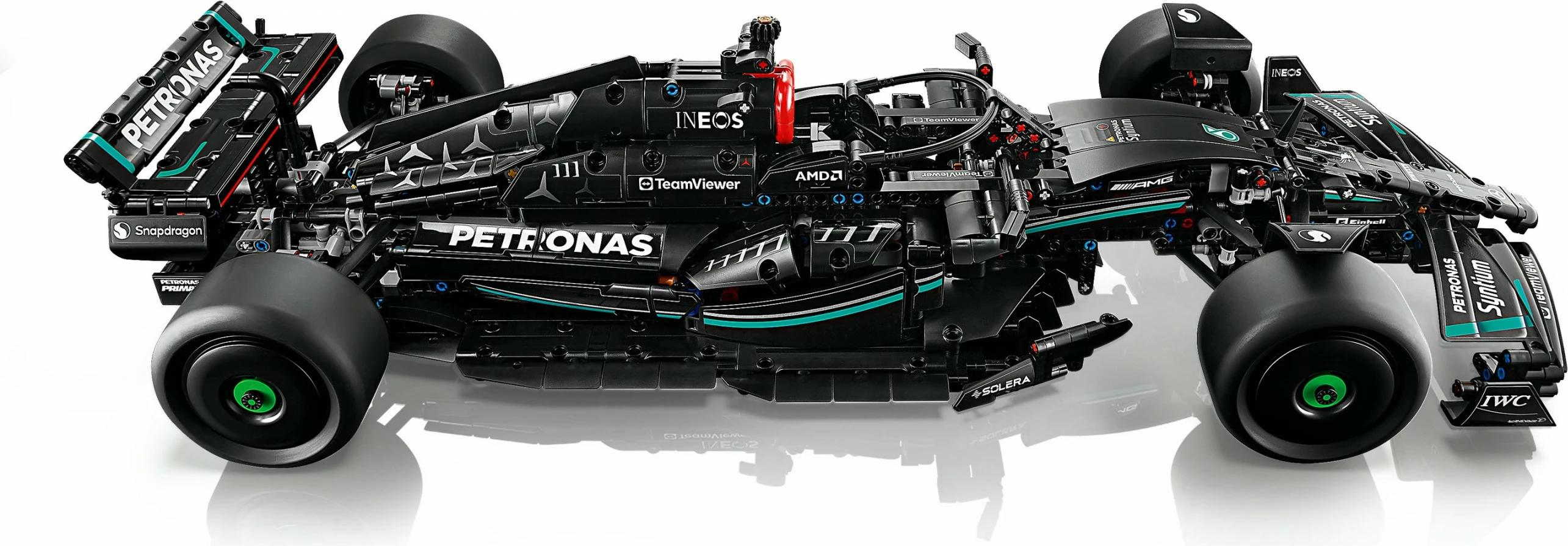 Set za sestavljanje Mercedes-AMG F1 W14 E Performance, 1.642 kosov