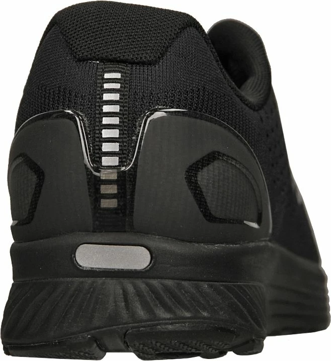 V teku čevlji Under Armour Charged Bandit 4 M, črni