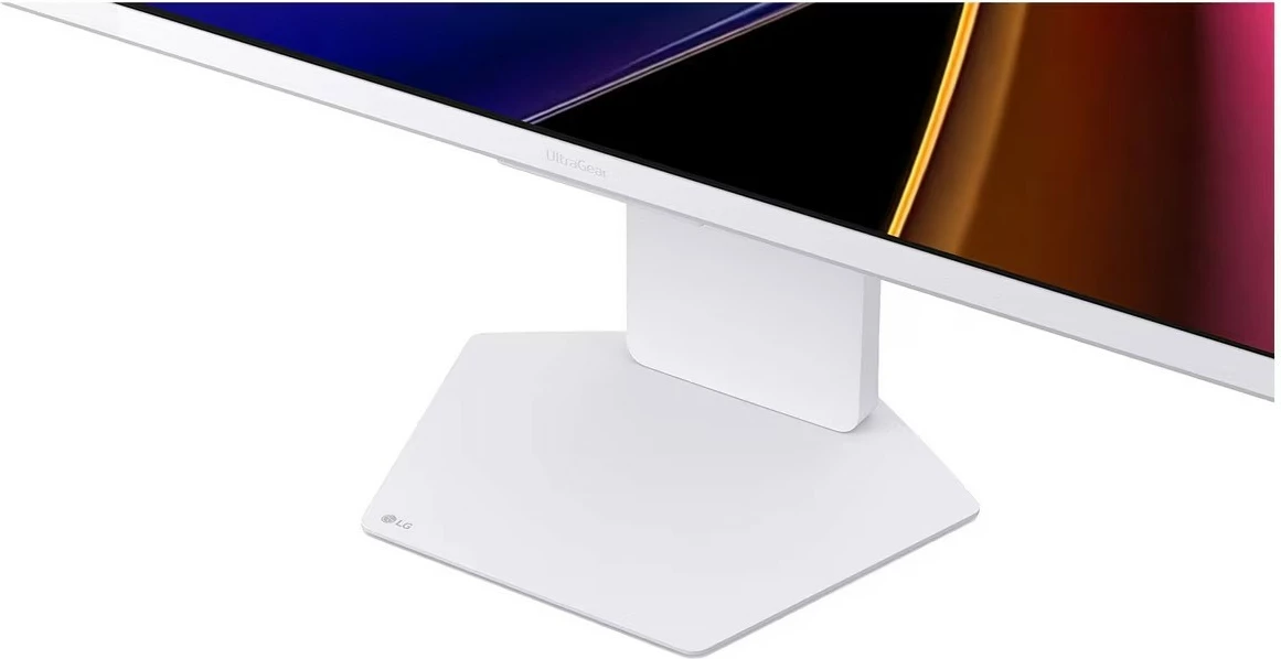 Monitor 32-palčni, 4K Ultra HD, LCD, 1 ms, črn LG 32G810SA-W