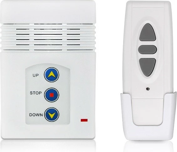 Električni projekcijski zaslon Maclean MC-593, 120", 240x180 cm, 4:3, z daljinskim upravljalnikom