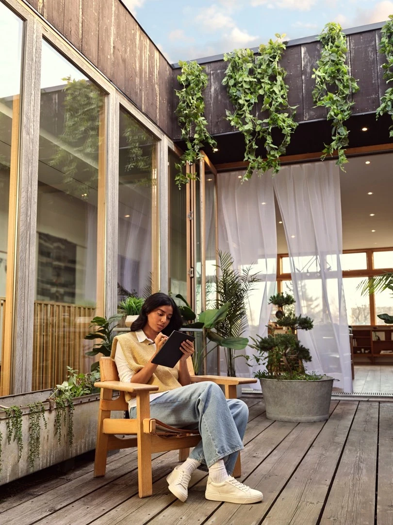 Elektronski bralnik Rakuten Kobo Elipsa 2E, na dotik, 32 GB, Wi‑Fi, črn