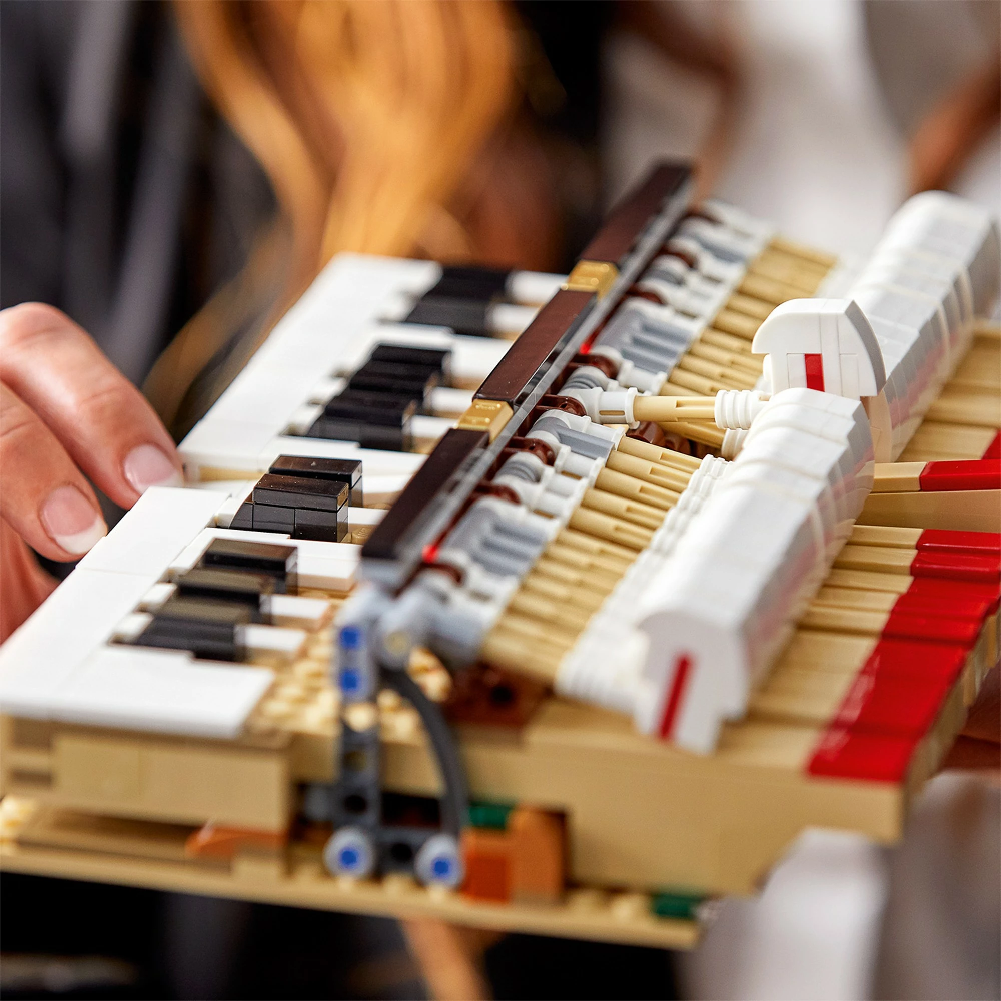 Model koncertnega klavirja LEGO Ideas Grand Piano 21323, 3.662 kosov, večbarven