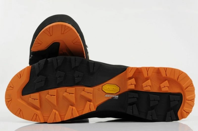 Planinske tekaške/trekking čevlje, Aku Rock Gore-Tex, črne