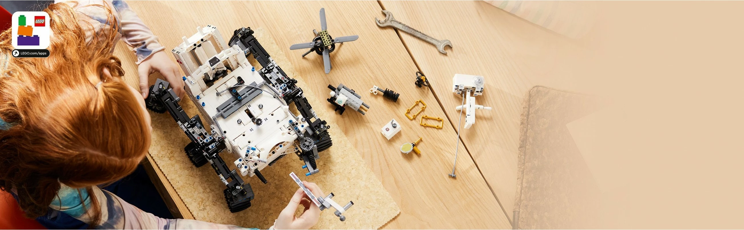 Model gradnje LEGO Technic Mars Rover Perseverance, NASA 42158, 1132 kosov, večbarvno