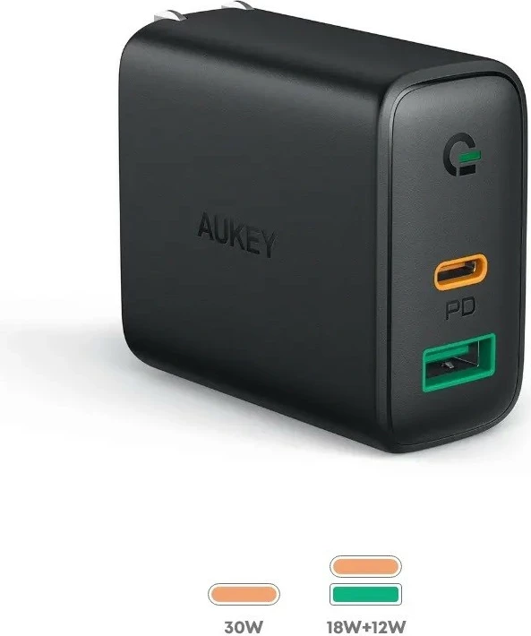 Stenski polnilec USB Power Delivery 30W, 2 vhoda (USB-C + USB-A), Dynamic Detect, AUKEY PA-D1, črn