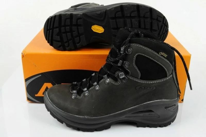 Trek čevlji za moške Aku, črni