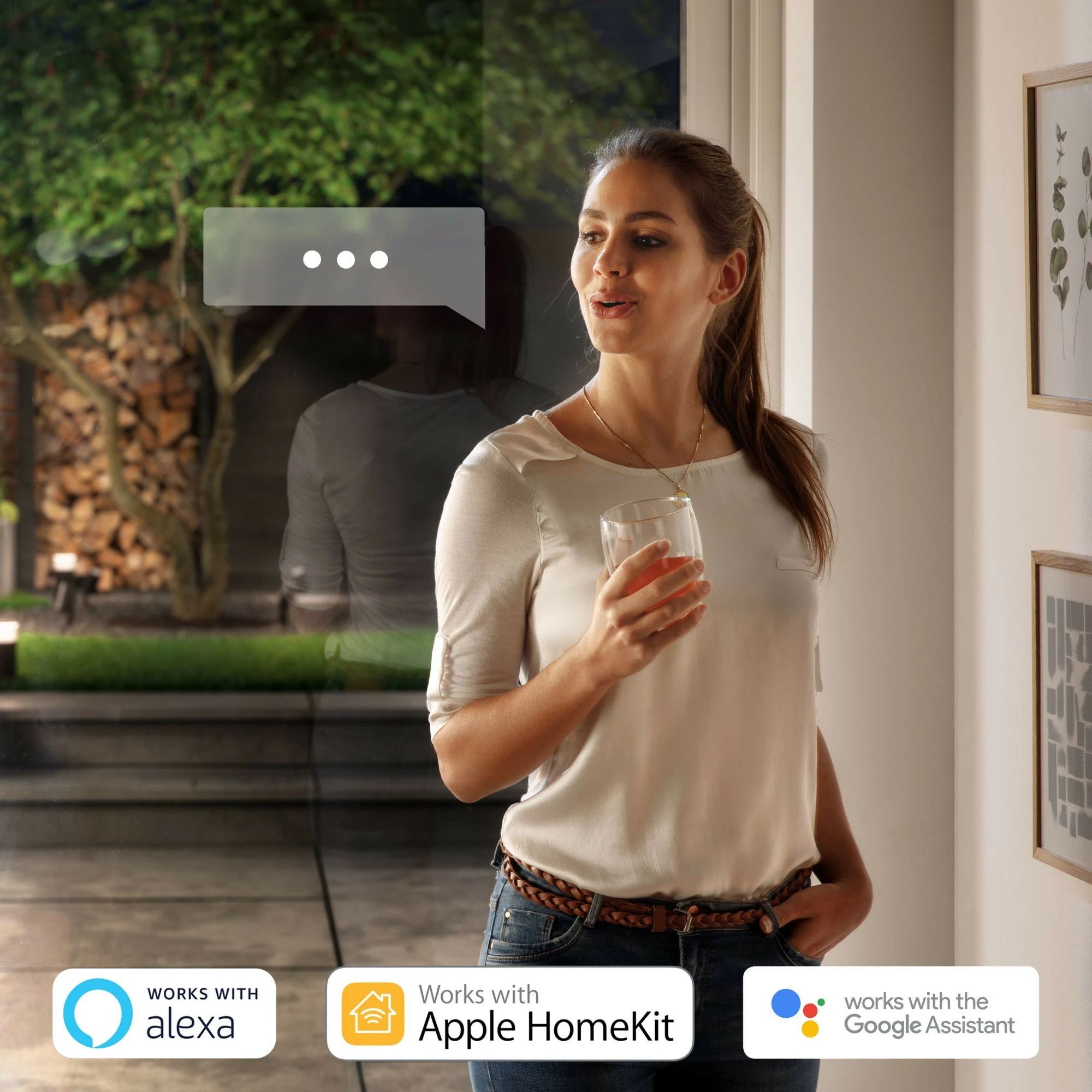 Zunanji LED svetilka Philips Hue Impress, črn, večbarvna