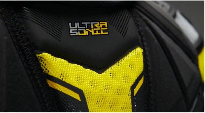 Mrežne zaščitne ramenske ščitnike za moške Bauer, črni