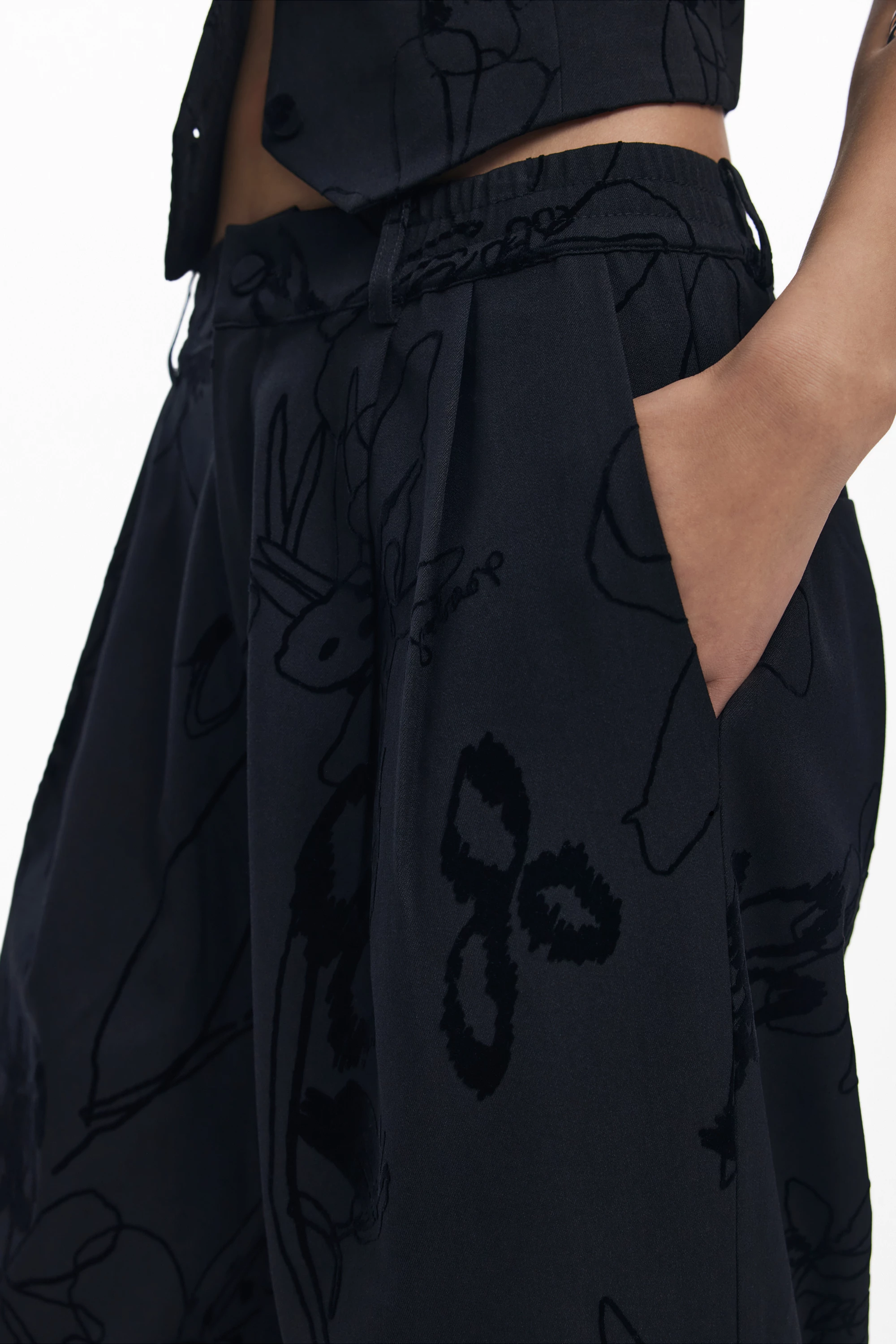 Široke palazzo hlače za ženske Desigual, črne