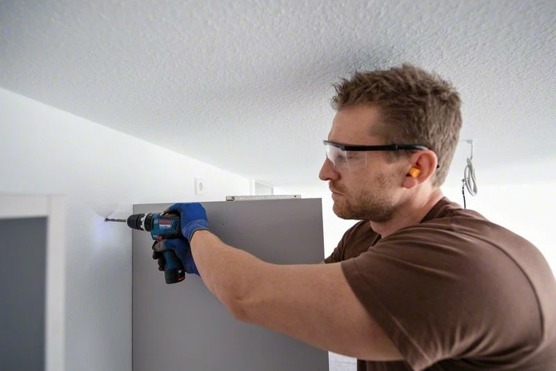 Vrtalnik-izvijač, brezkrtačni, 12 V, 1750 RPM, črn, moder, rdeč Bosch GSB 12V-35 Professional