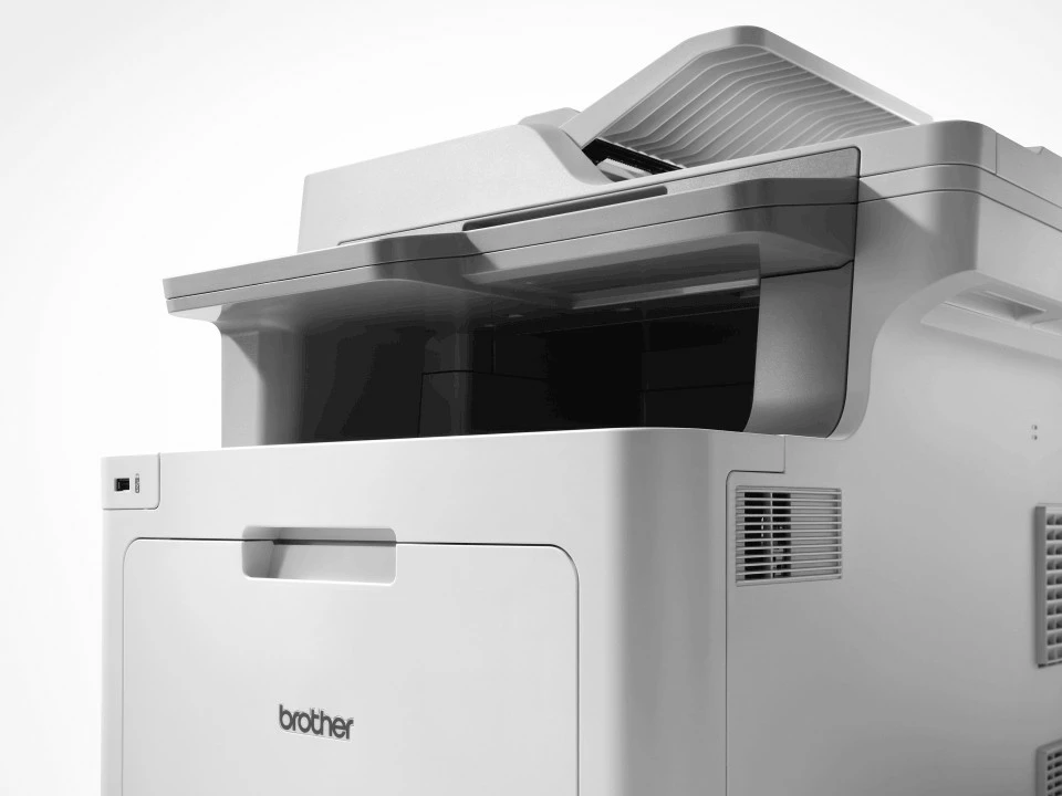 Barvni laserski večfunkcijski tiskalnik, Brother MFC-L9570CDW, A4, WiFi, zaslon na dotik, bel