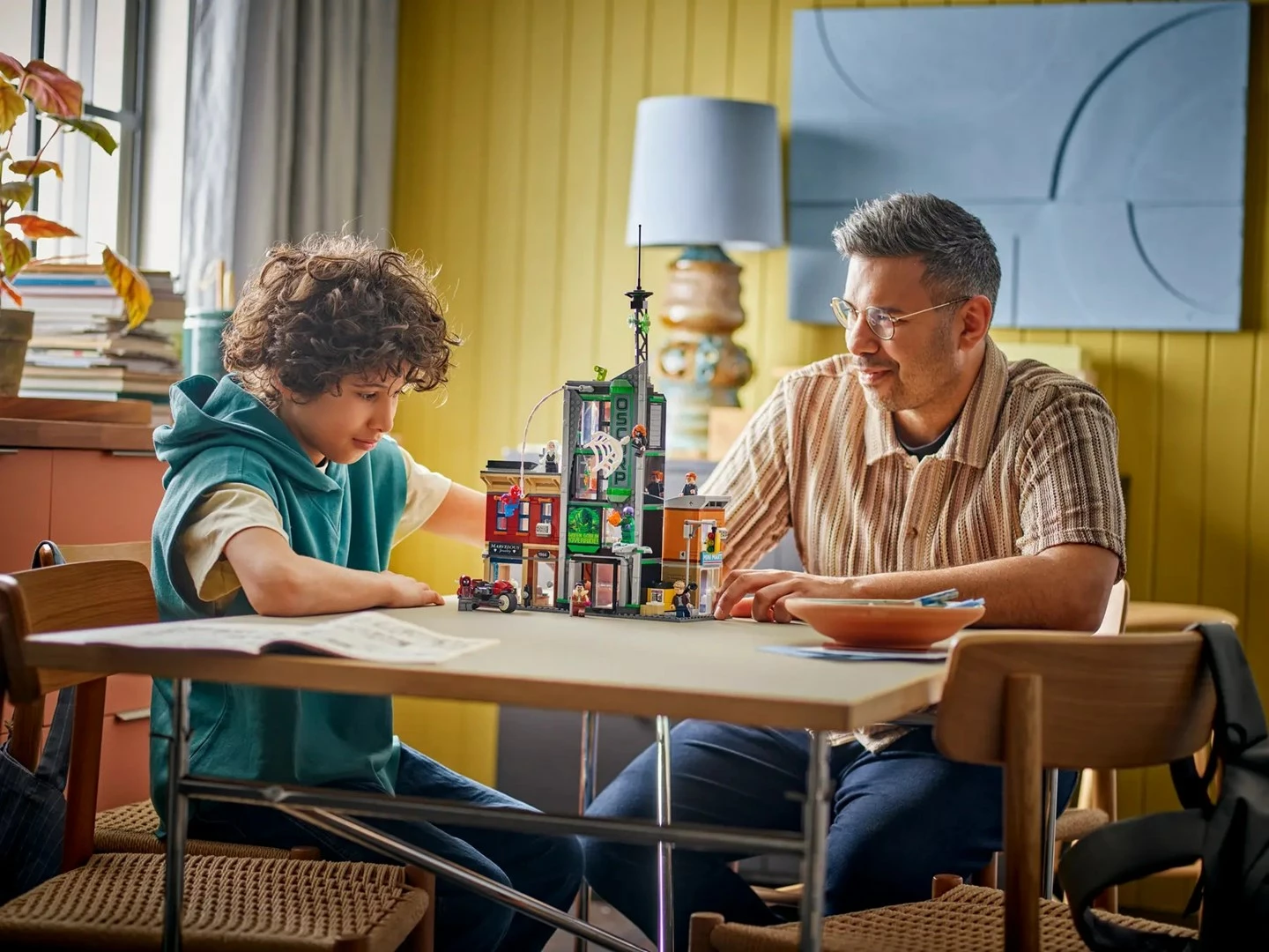 Set gradnje Spider-Man vs. Oscorp LEGO Marvel 76324, 8 minifigur