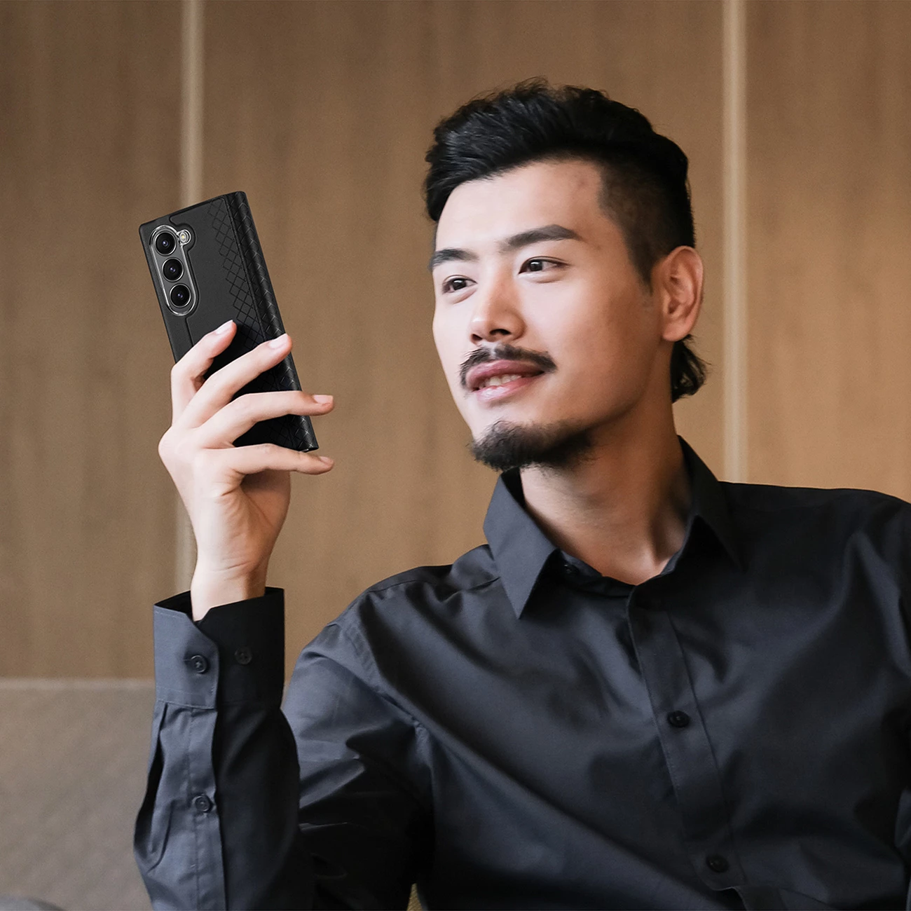 Ovitek za telefon Dux Ducis Brill za Samsung Galaxy Z Fold 6, z magnetnim zapiranjem, žepom za kartico, iz eko usnja, črn