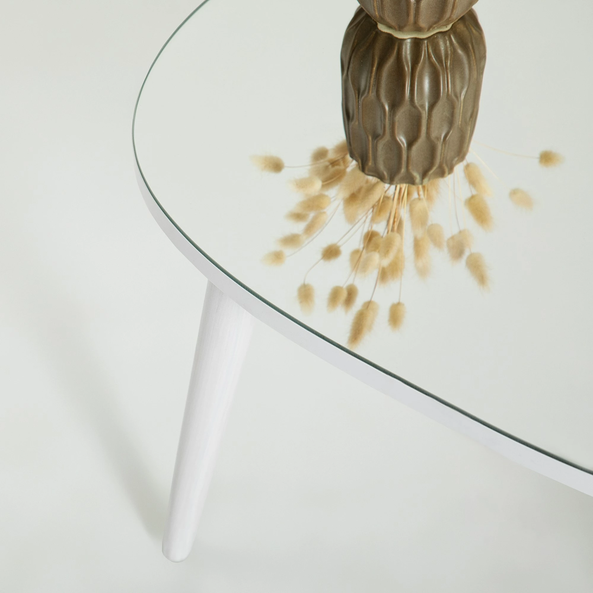 Klubska mizica Gusto, Hanah Home, bela