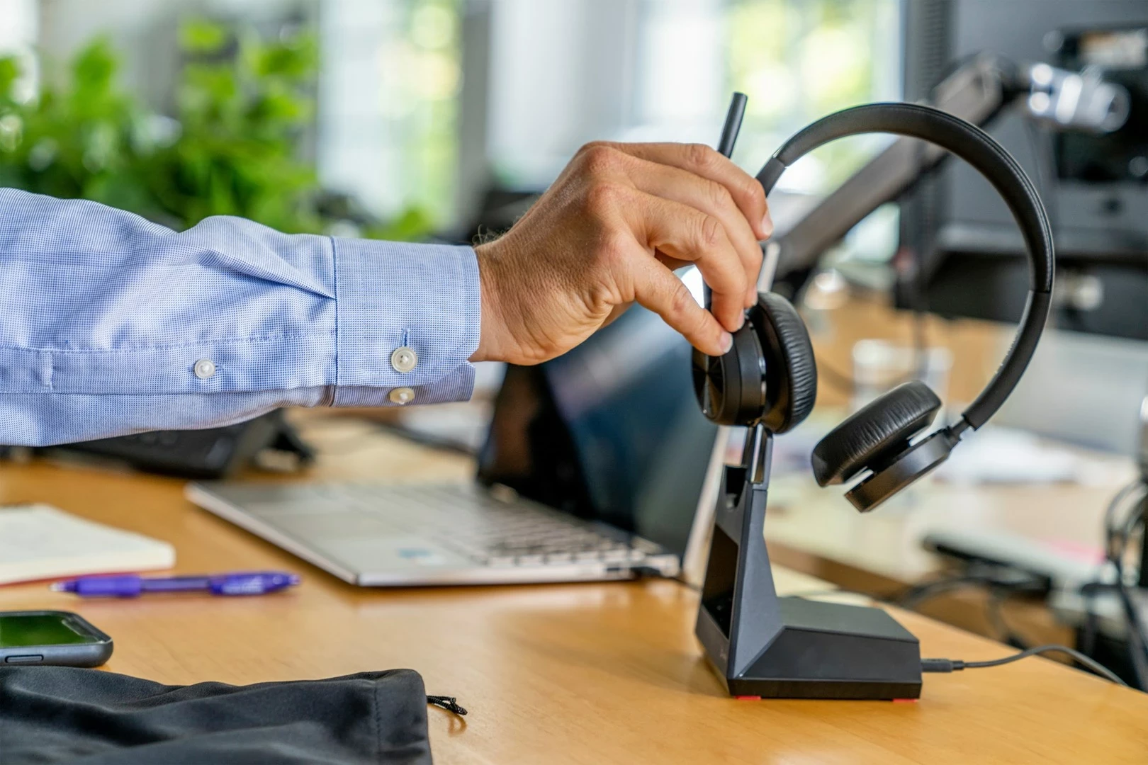 Slušalke POLY Voyager 4320, Microsoft Teams certificirano, USB-A, črne