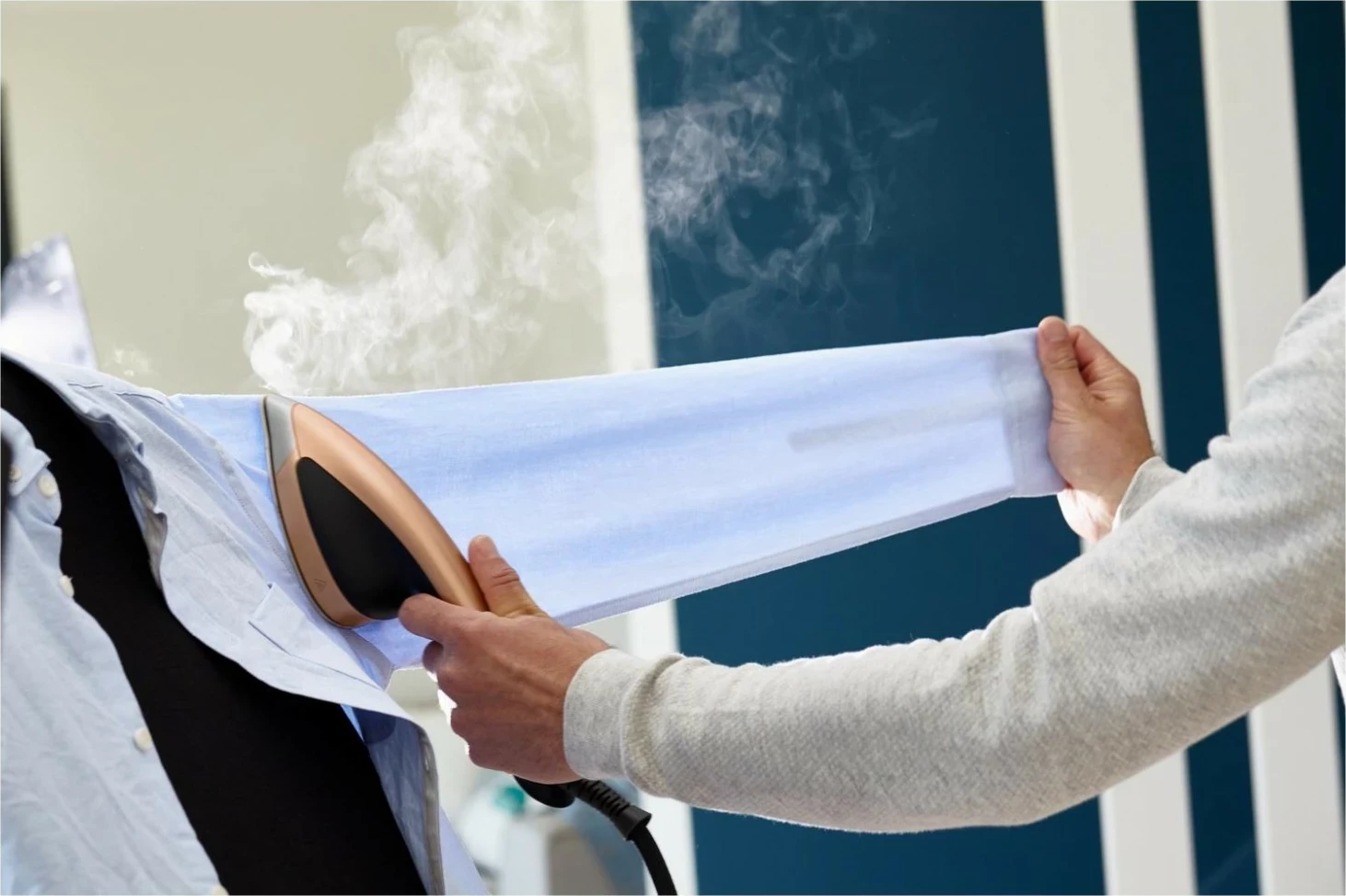 Parni likalnik Tefal QT 2020 IXEO Power, črn