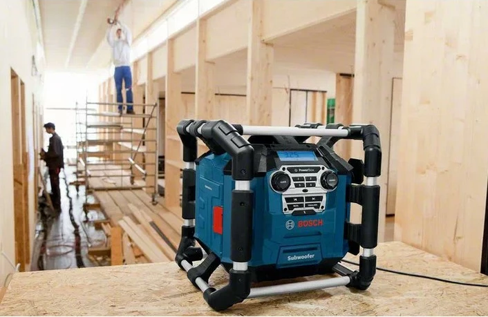 Digitalni prenosni radio, Bosch GPB 18V-5 C Professional, 12 W, moder