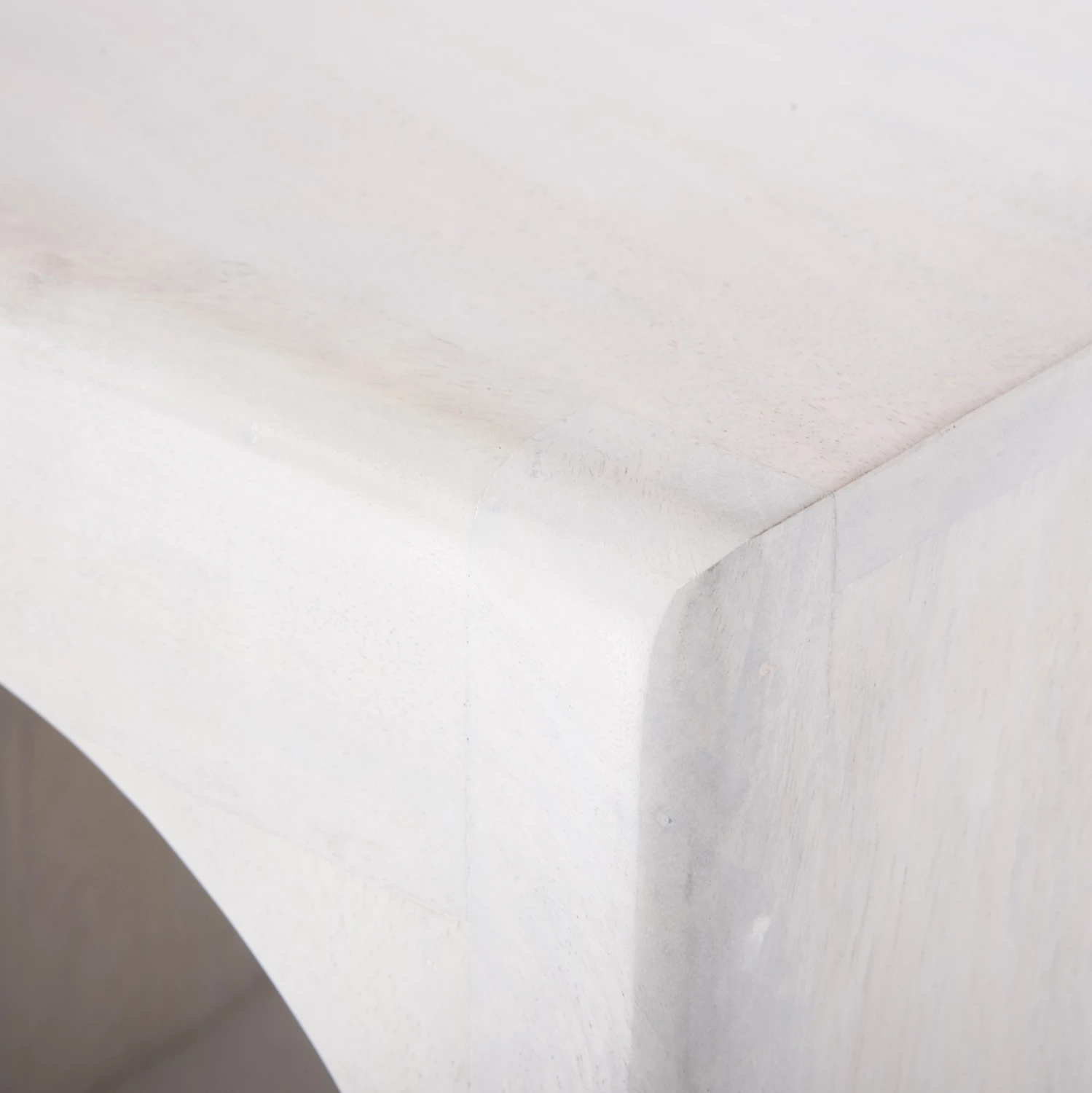 Visoka omara HANDYR FH9706 iz masivnega mangovega lesa v beli barvi 60x35x120Hcm