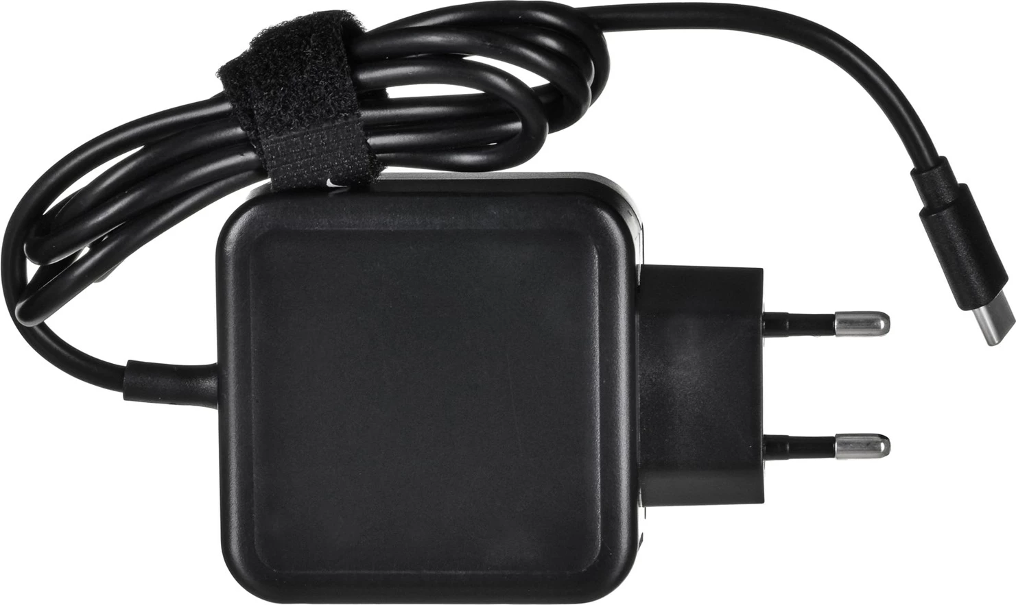 USB-C polnilec Akyga AK-ND-60, črno