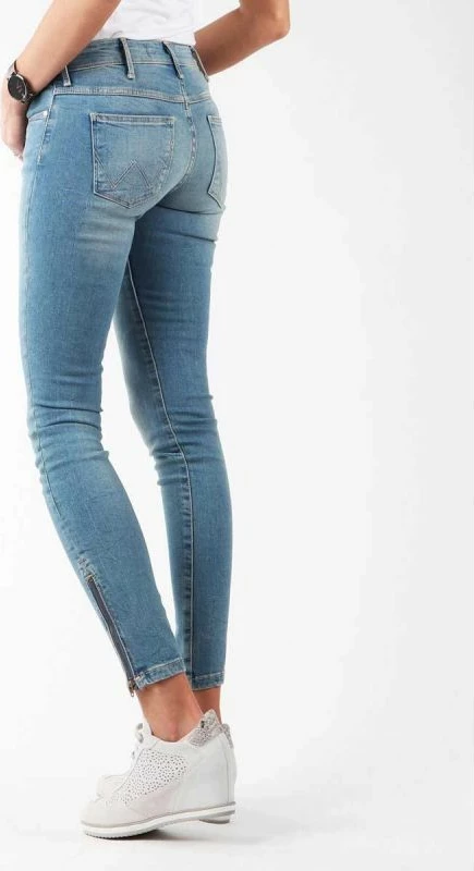 Ozke jeans hlače Skylark, Wrangler, ženske