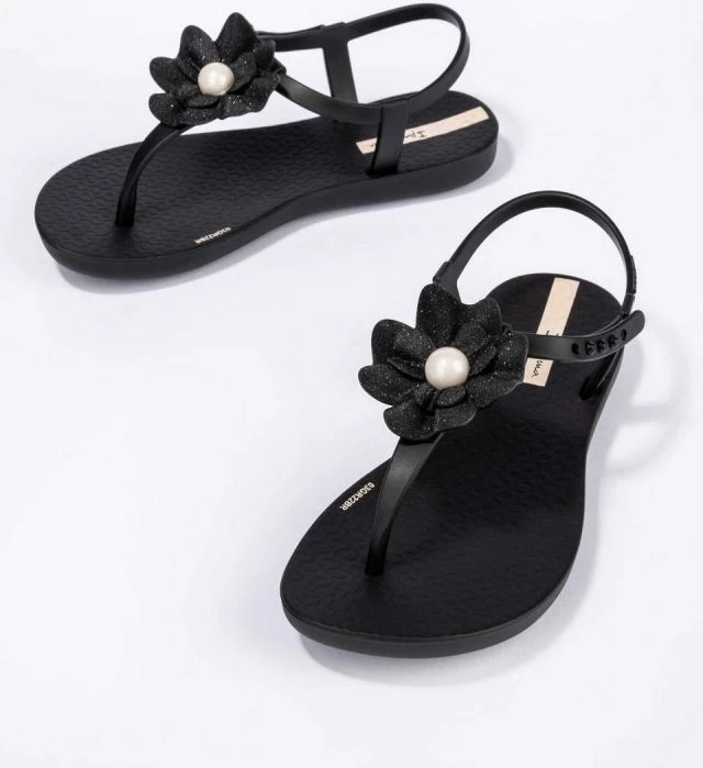 Sandali za deklice Ipanema Class Flora Jr., črni