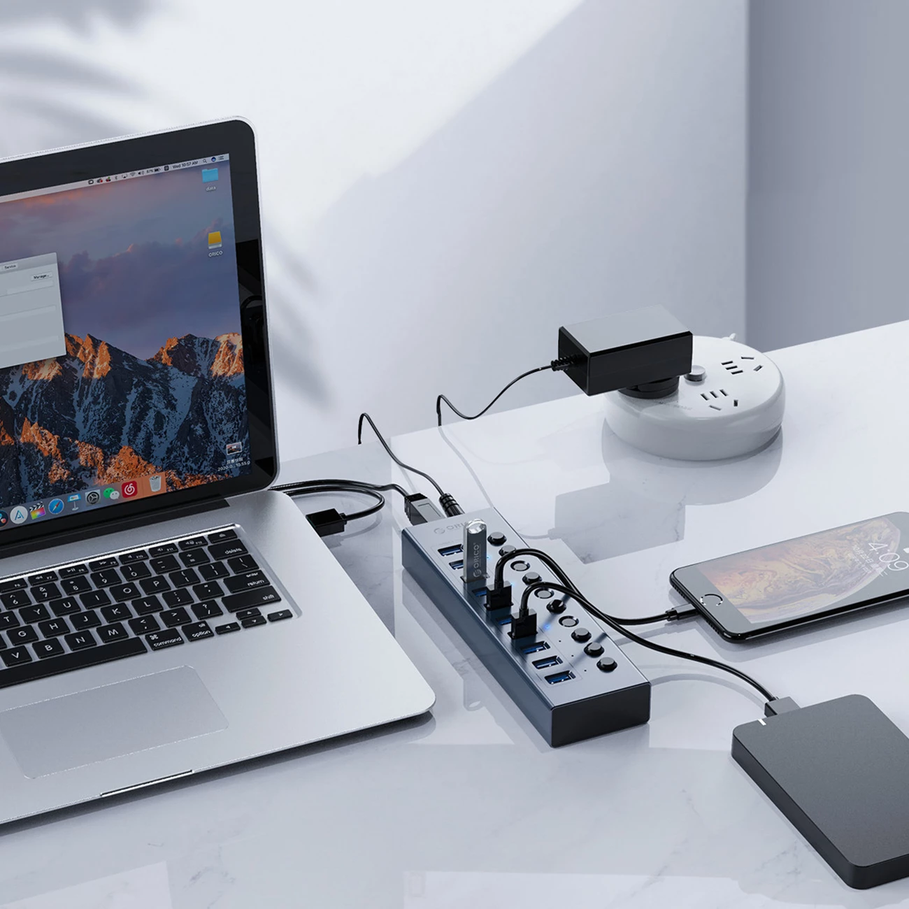 Hub z 13 USB-A 3.0 in stikali Orico BT2U3-13AB, siva