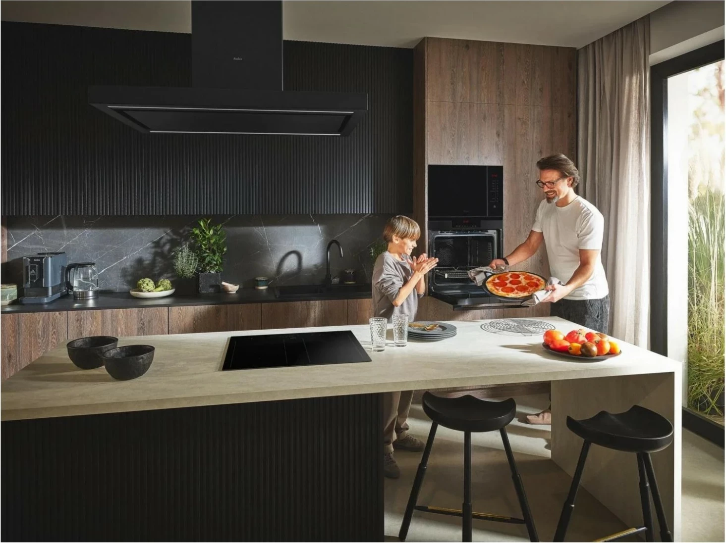 Električna kuhalnik za vodo, Amica KD2050G, 1,7 L, srebrn