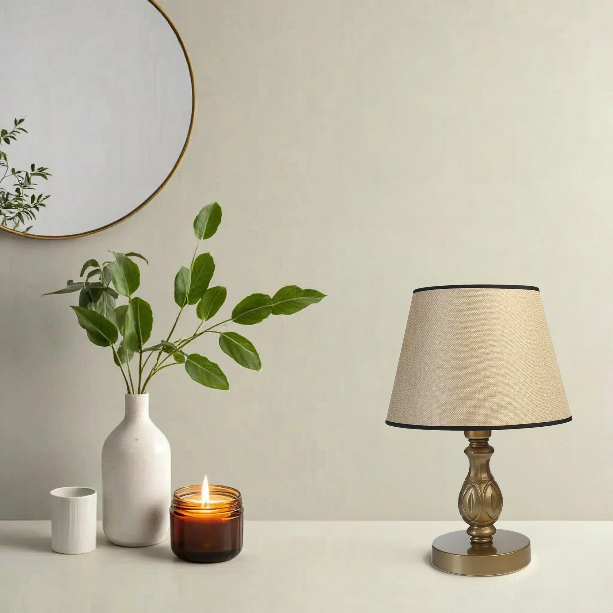 Namizna svetilka Opviq 8845-1, zlata in krem