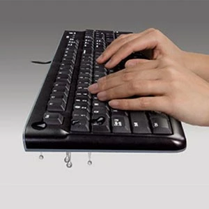 Polna tipkovnica Logitech K120 za poslovno rabo, žična, USB, AZERTY, črna