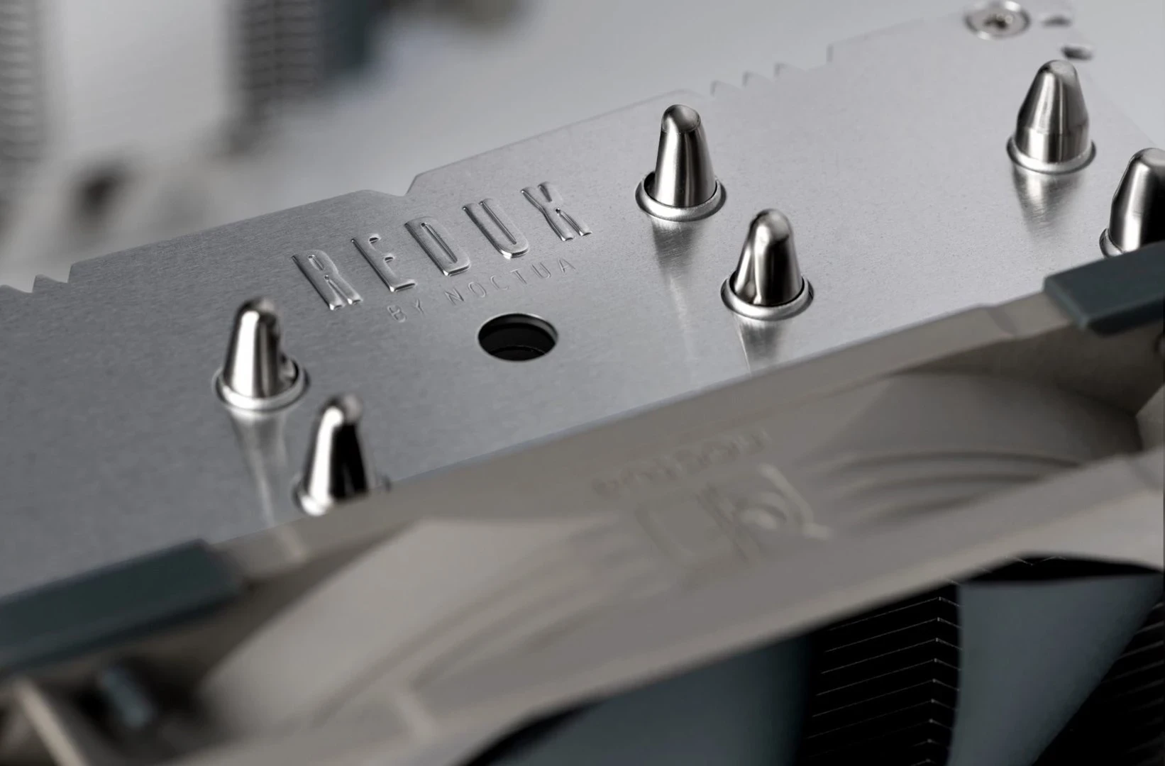 Procesorski hladilnik Noctua NH-U12S, 12 cm, nerjaveče jeklo, siv