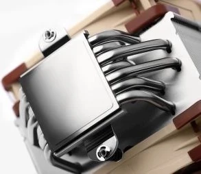 High-end procesorski hladilnik Noctua NH-U12A, 12 cm, srebrn