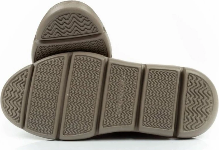 Superge, Skechers, kava