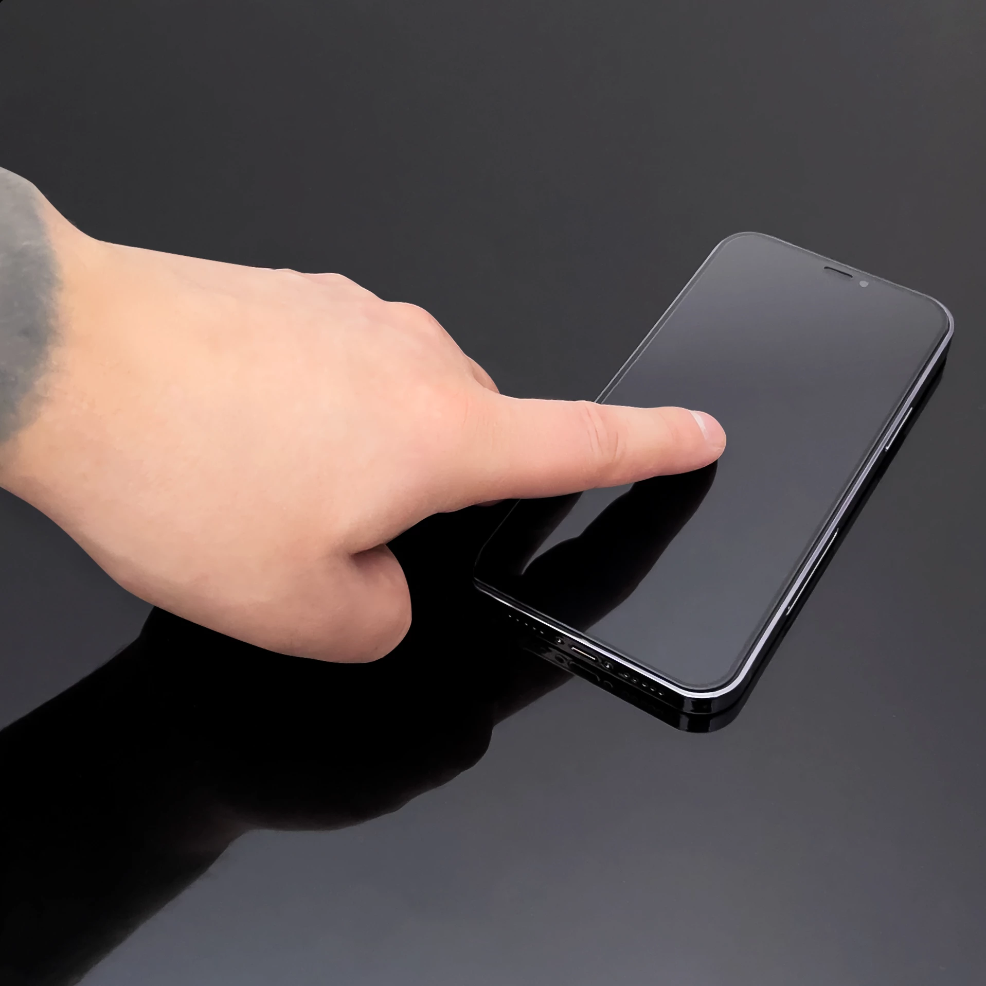 Kaljeno zaščitno steklo Full Glue za iPhone 16, Wozinsky, črni okvir