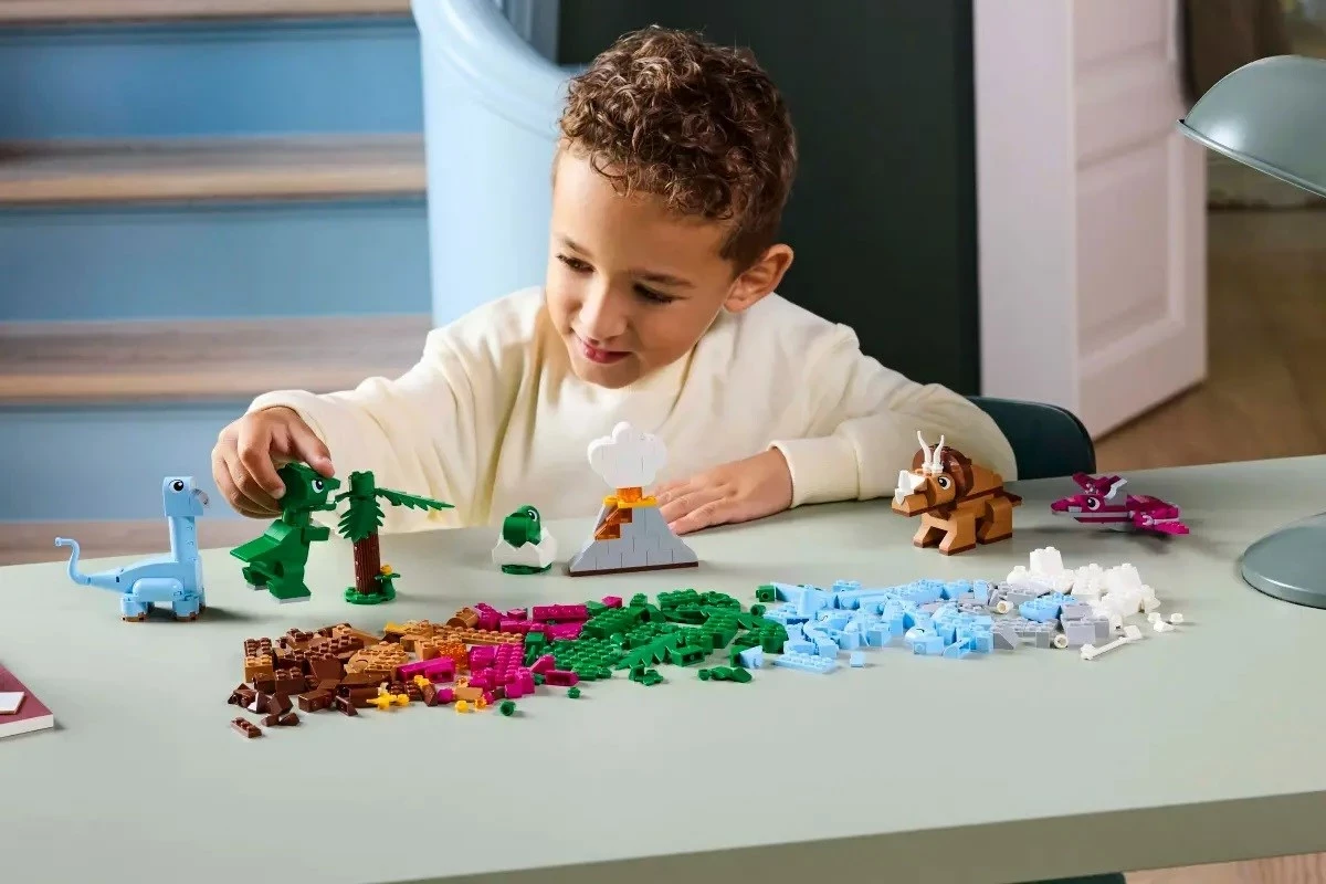 Kreativni set z dinozavri, LEGO Classic 11041