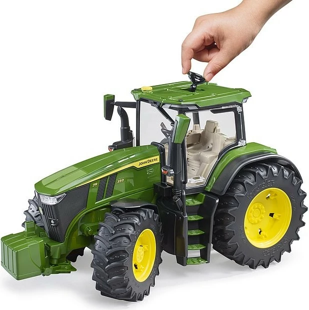 Igrača traktor BRUDER John Deere 7R 350, plastika, merilo 1:16, zelen, črn, rumen
