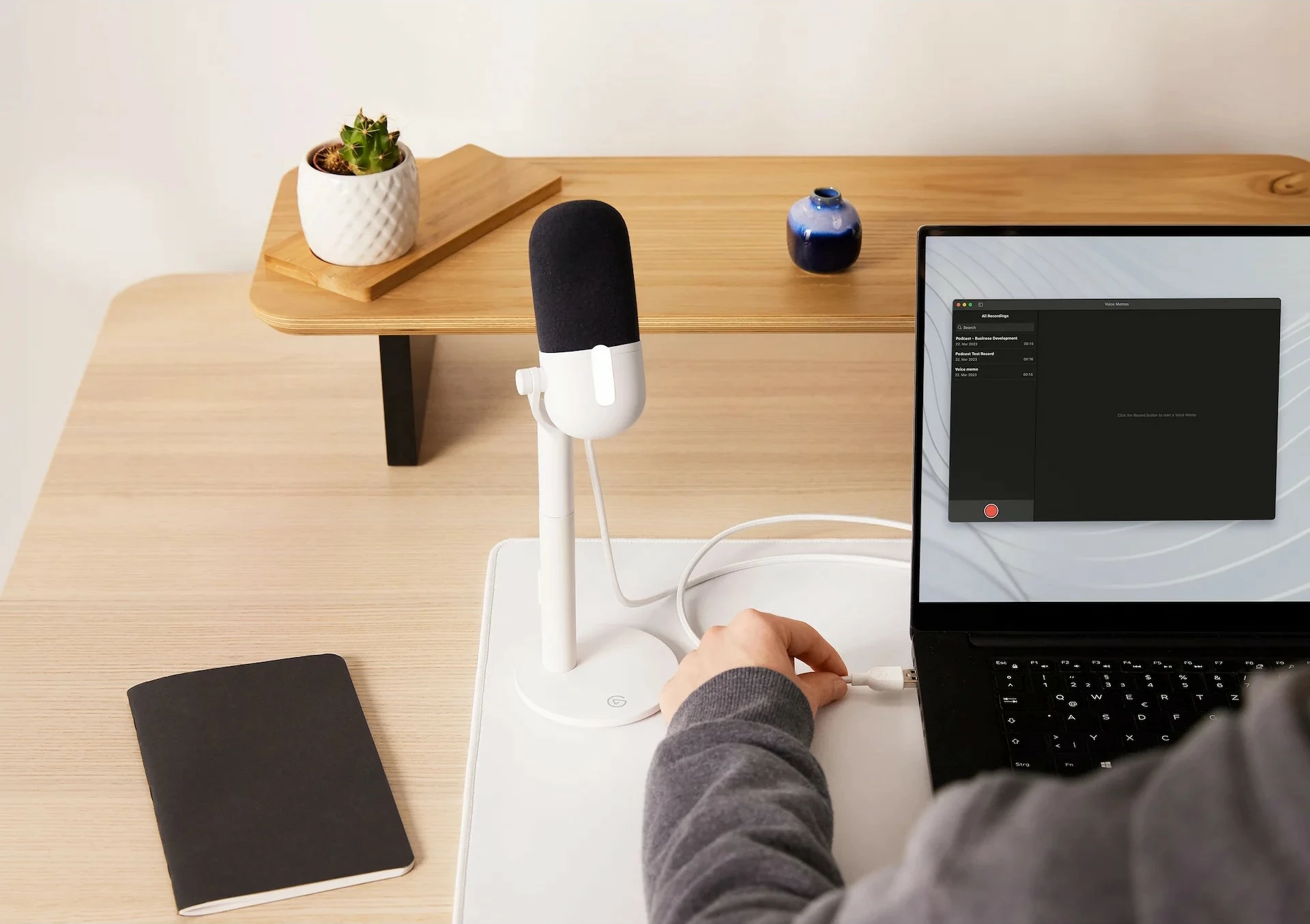 Namizni mikrofon Elgato Wave Neo, USB/3,5 mm, 24 bit, 96 kHz, bel