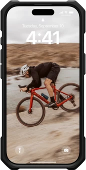 Zaščitni ovitek Essential Armor MagSafe za iPhone 16 Pro, UAG, črn