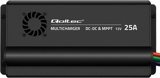 Polnilec DC-DC Qoltec 51920, 12 V, 25 A, z MPPT, črn