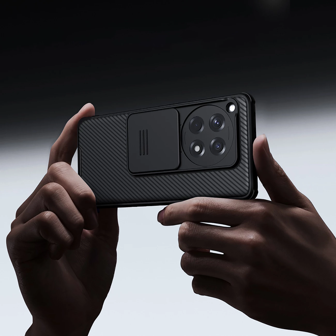 Ovitek za telefon Nillkin CamShield Pro za OnePlus Ace 3 / 12R, črn