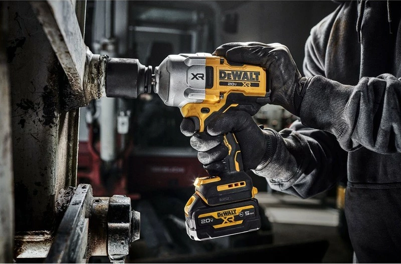 Udarni ključ DeWALT DCF961NT-XJ, 1200 RPM, 2372 N⋅m, 3,5 kg
