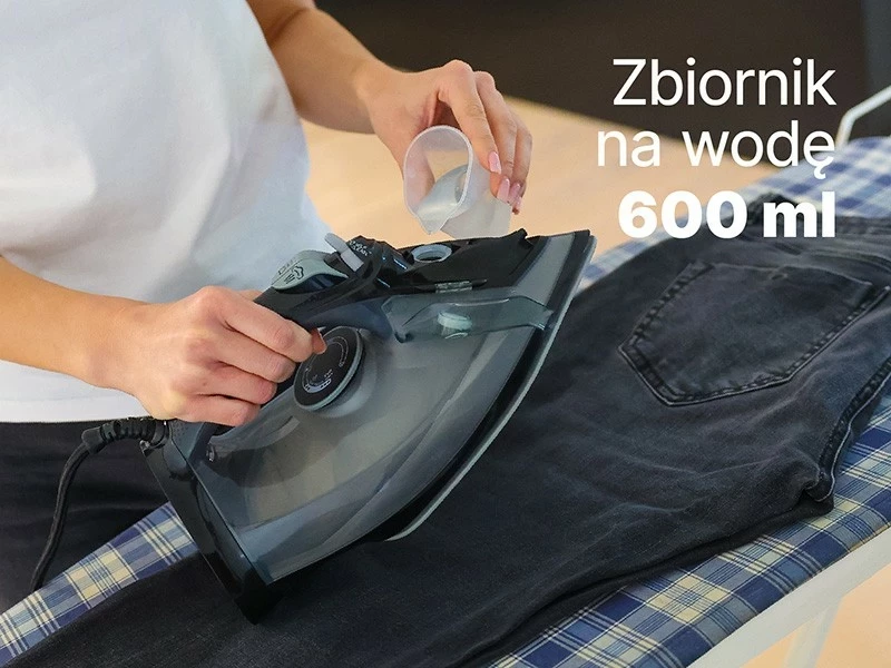 Parni likalnik Lafe GlidePro, 2600 W, keramična likalna plošča, črn