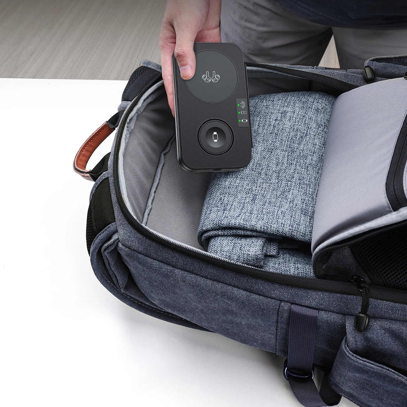 Brezžični polnilec 3-v-1 Choetech T616-F, z LED in USB-C kablom, črn